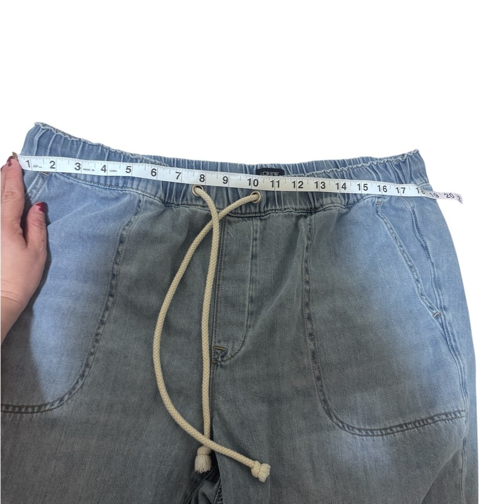 J. Crew Men's Relaxed Light Blue Jeans - Picture 4 of 8